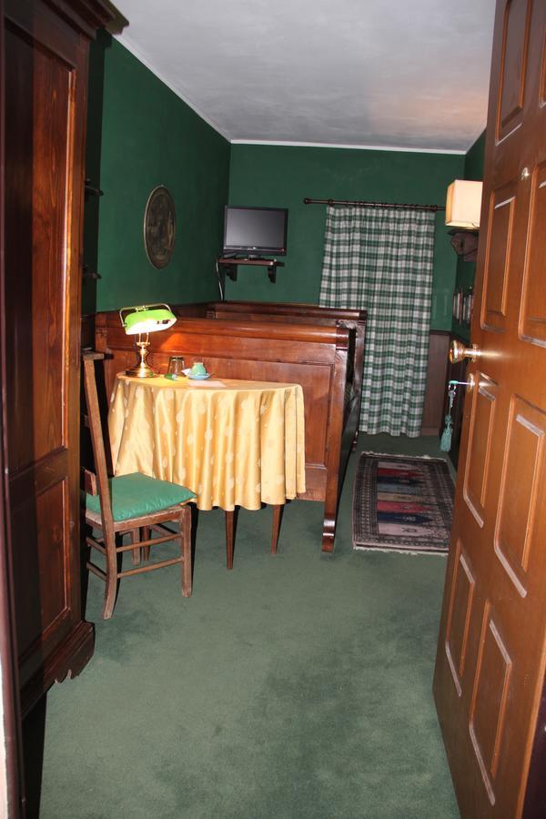 Una Franca Camere Di Charme Biella Exterior photo